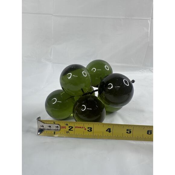 Vintage MCM Green Lucite Cluster Bunch Of Grapes Acrylic Table Decor - Picture 5 of 6